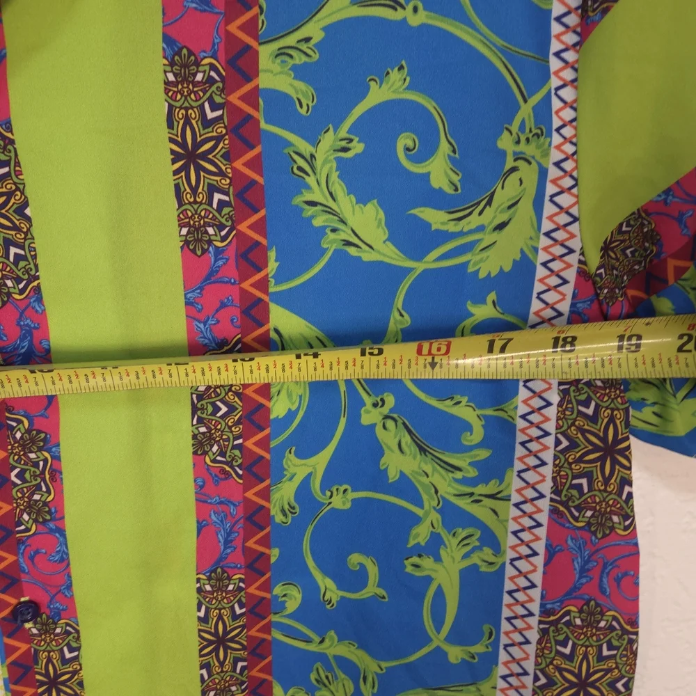 Mens Boohoo Size L Neon Green Blue Hawaiian Paisley T Shirt Short Sleeves Button - Picture 13 of 15